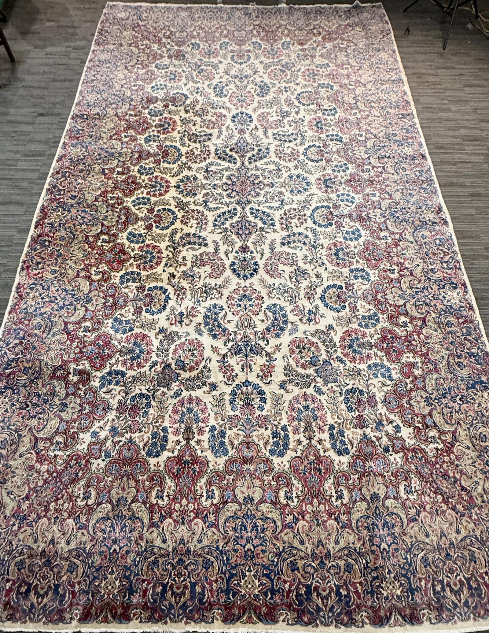 ANTIQUE PERSIAN KERMAN PALACE SIZE RUG. (1 of 1)