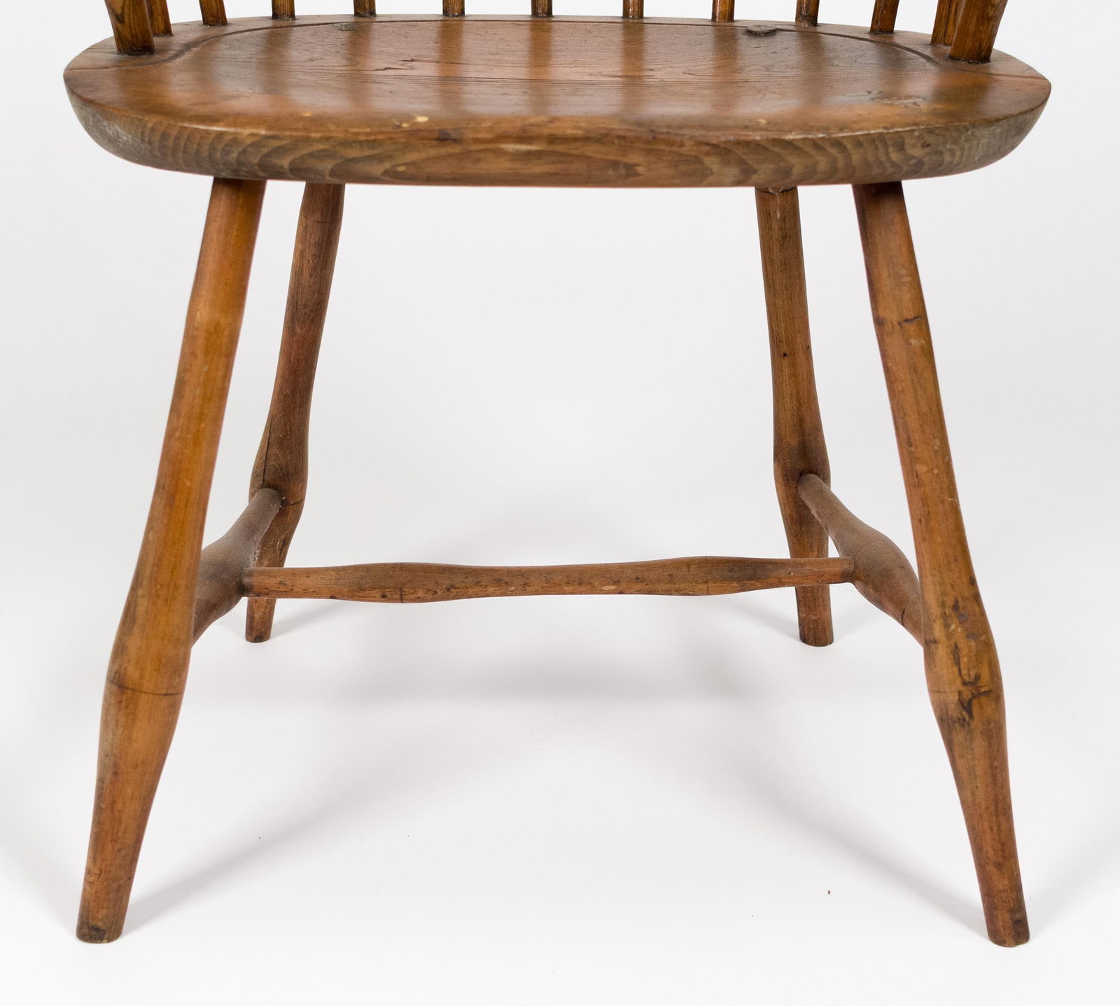 19TH C. WINDSOR COMB BACK ARMCHAIR. - 4