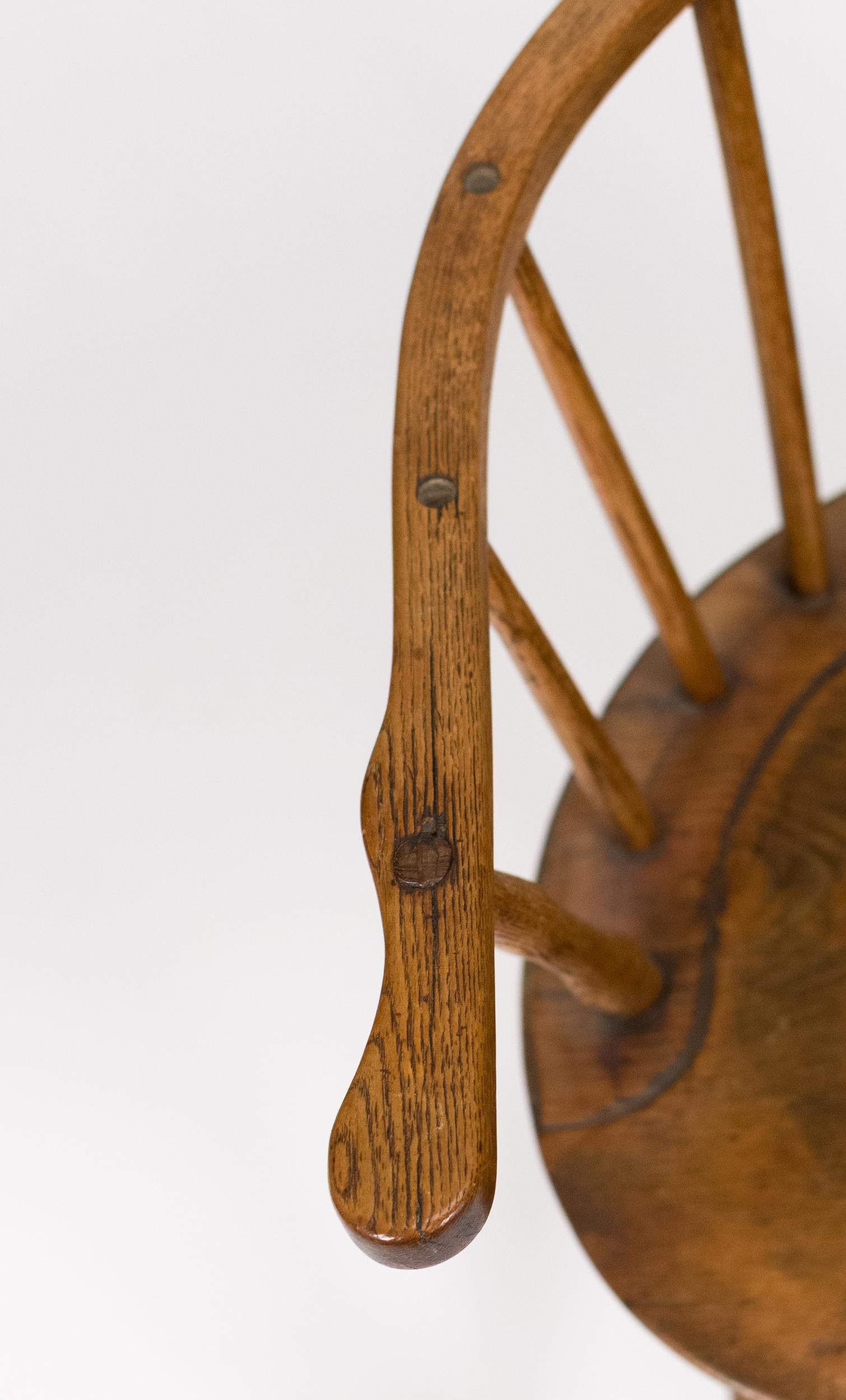 19TH C. WINDSOR COMB BACK ARMCHAIR. - 6
