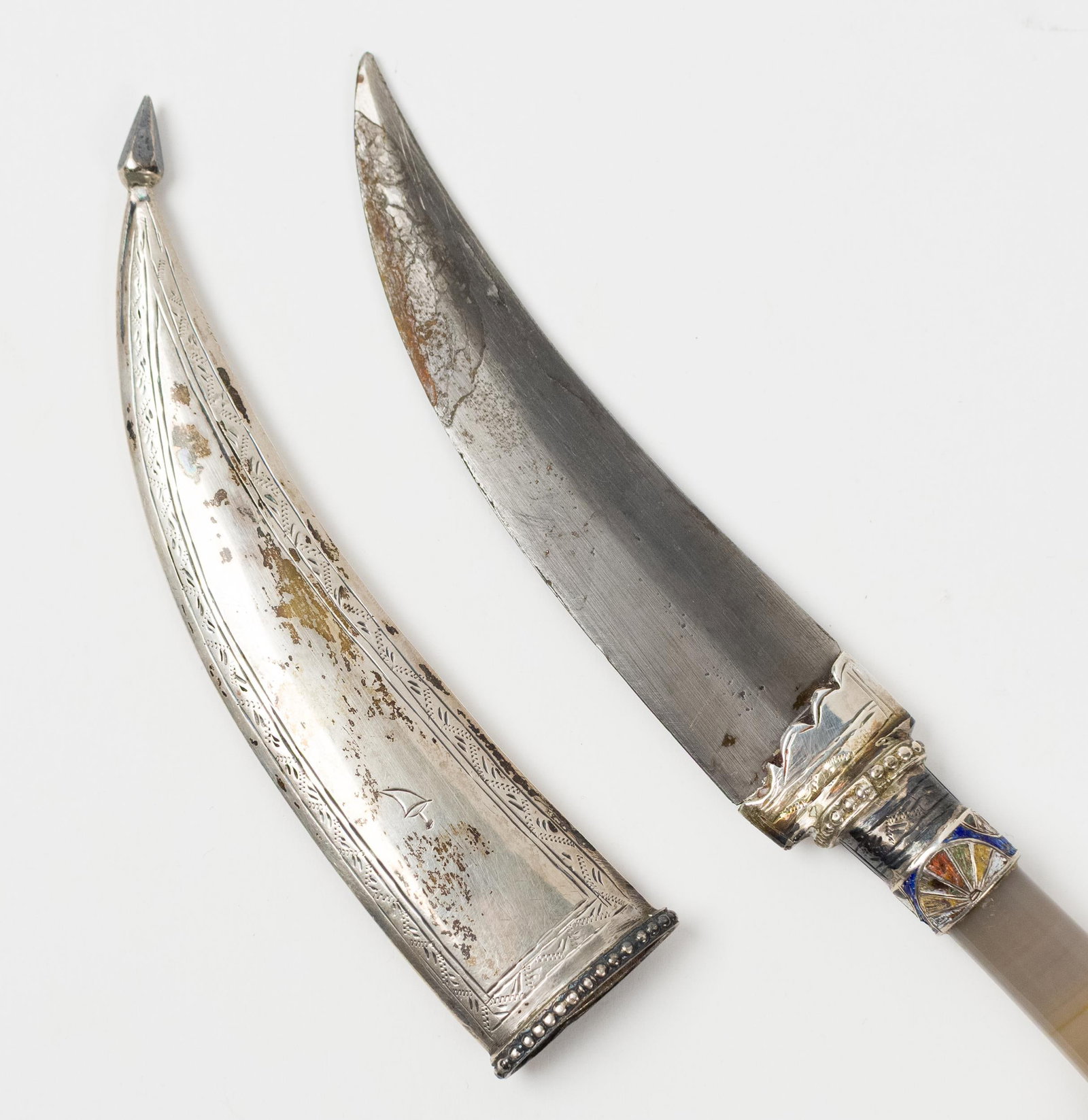 MUGHAL DAGGER WITH STONE HANDLE. - 7