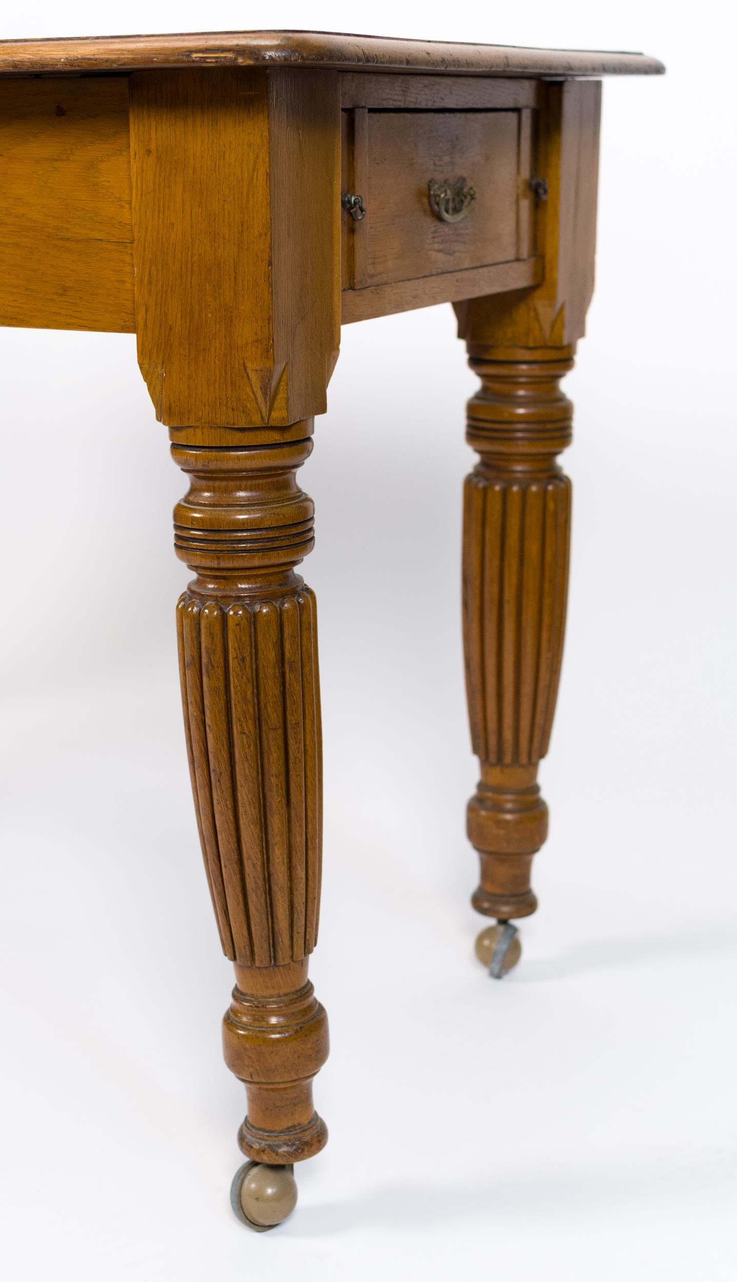 CA. 1820 REGENCY OAK LIBRARY TABLE. - 4