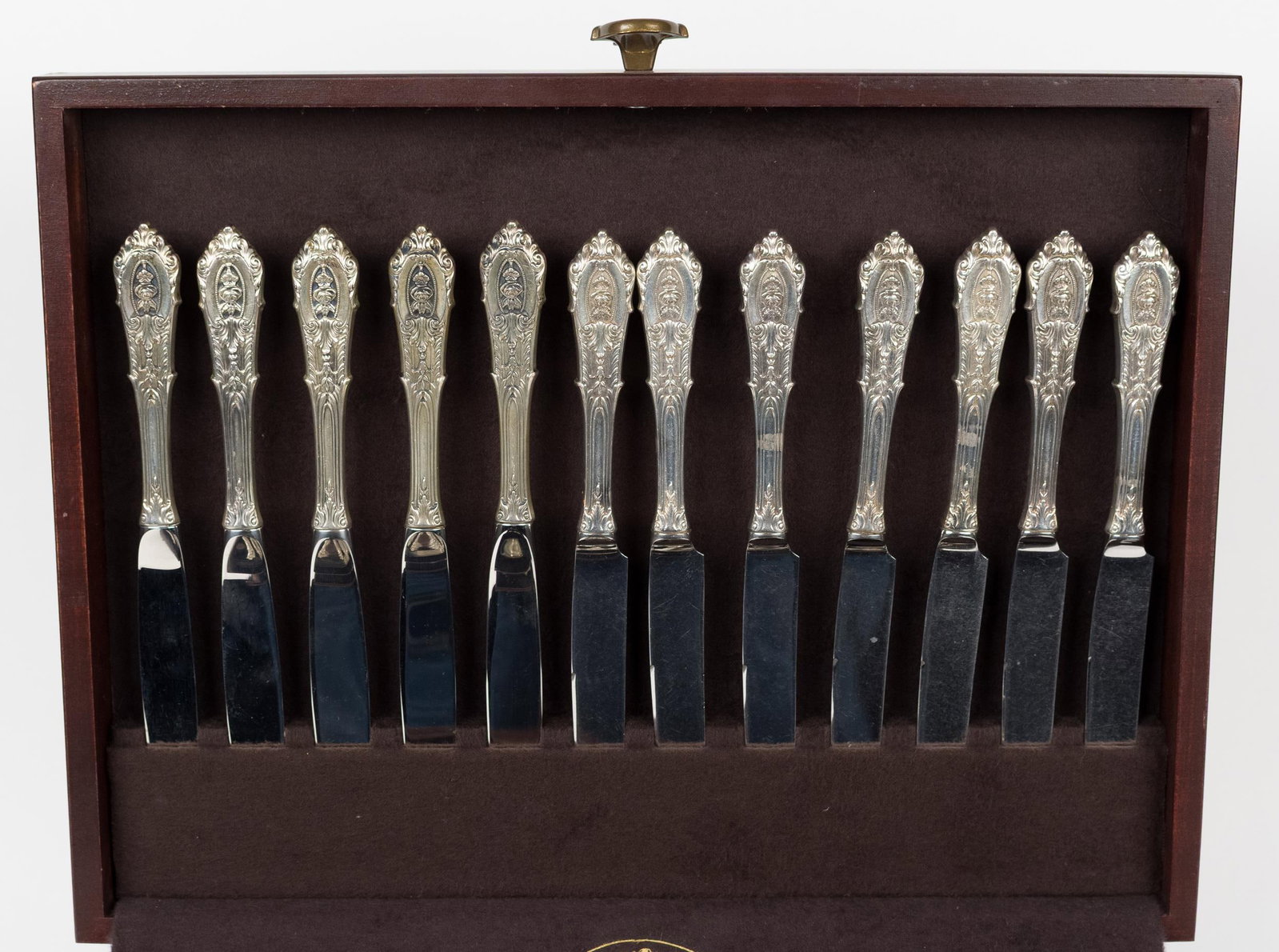 REED AND BARTON FLATWARE SET, 115PCS - 4