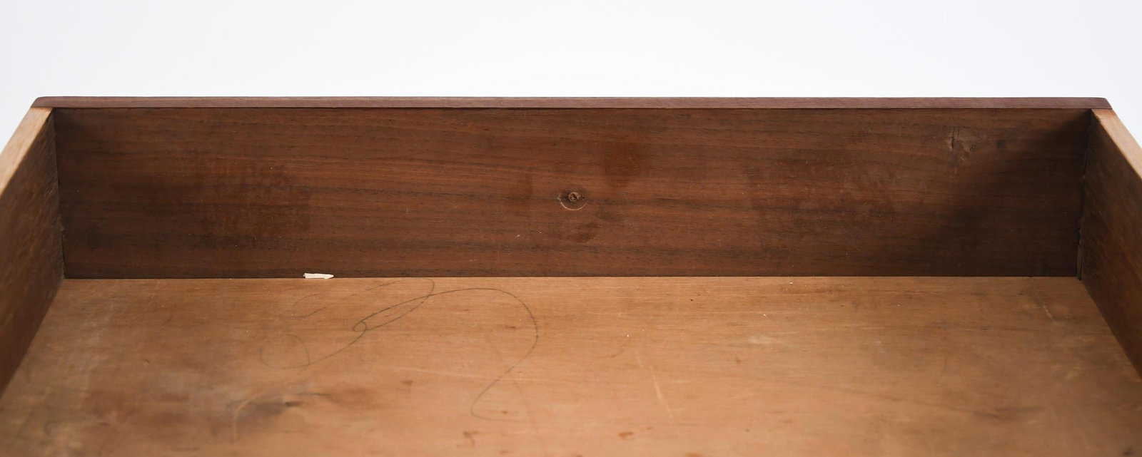 19TH C. INLAID WALNUT LAMP TABLE. - 10