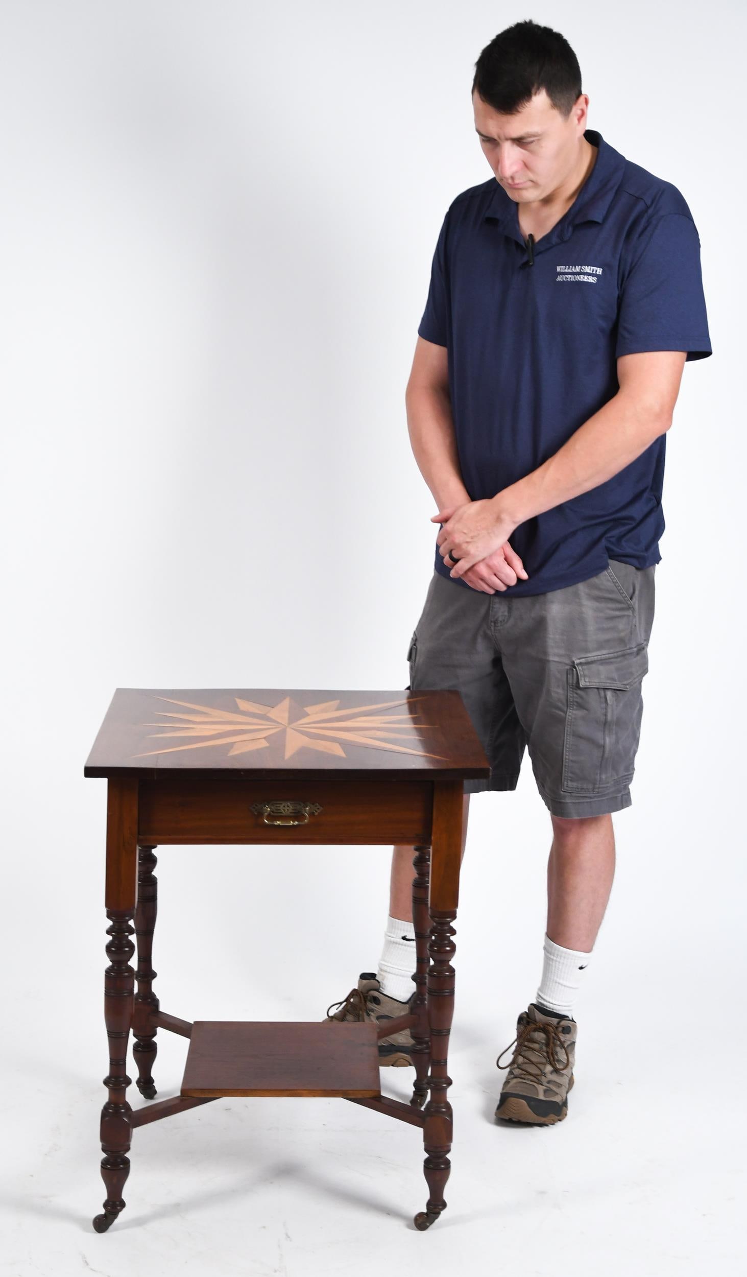 19TH C. INLAID WALNUT LAMP TABLE. - 14