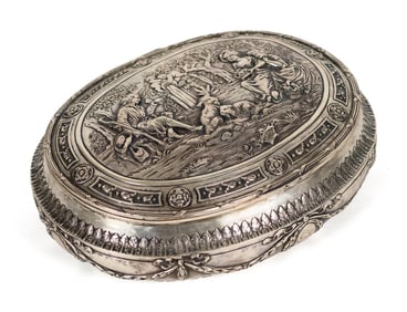ANTIQUE CONTINENTAL SILVER BOX.