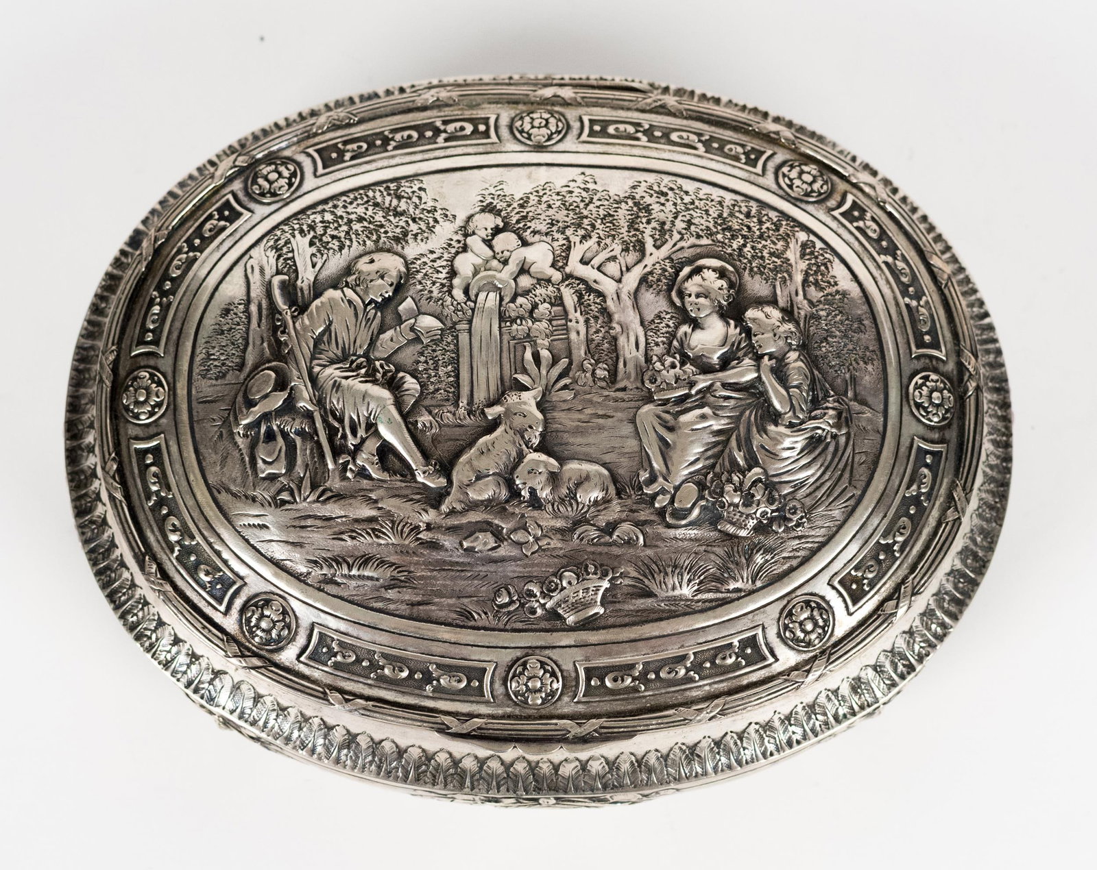 ANTIQUE CONTINENTAL SILVER BOX. - 3