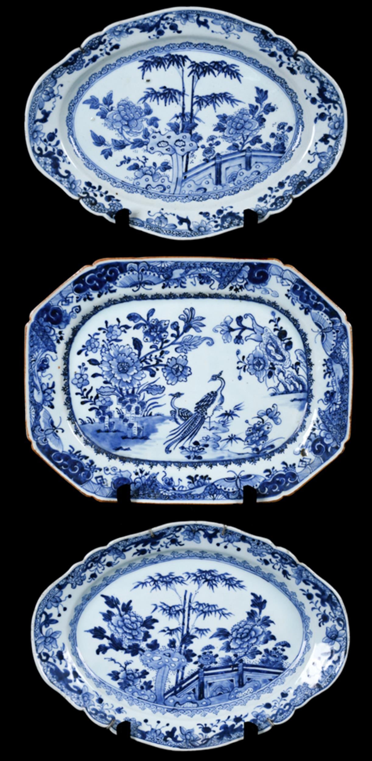 THREE 18TH C. CHINESE PORCELAIN PLATTERS. (1 of 13)