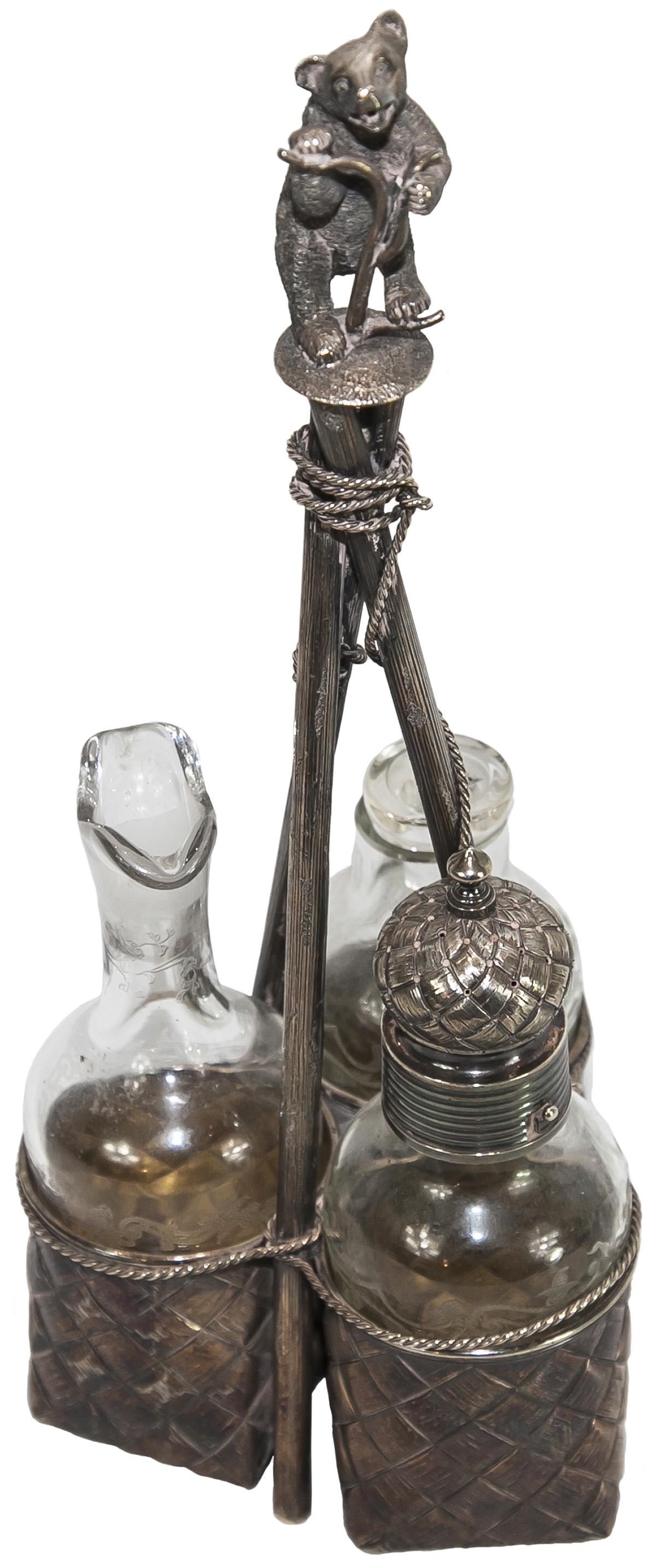 Oil and vinegar silver set in Russian style. - Russia, 19-20th cent. - Height: 30 cm. (1 of 2)