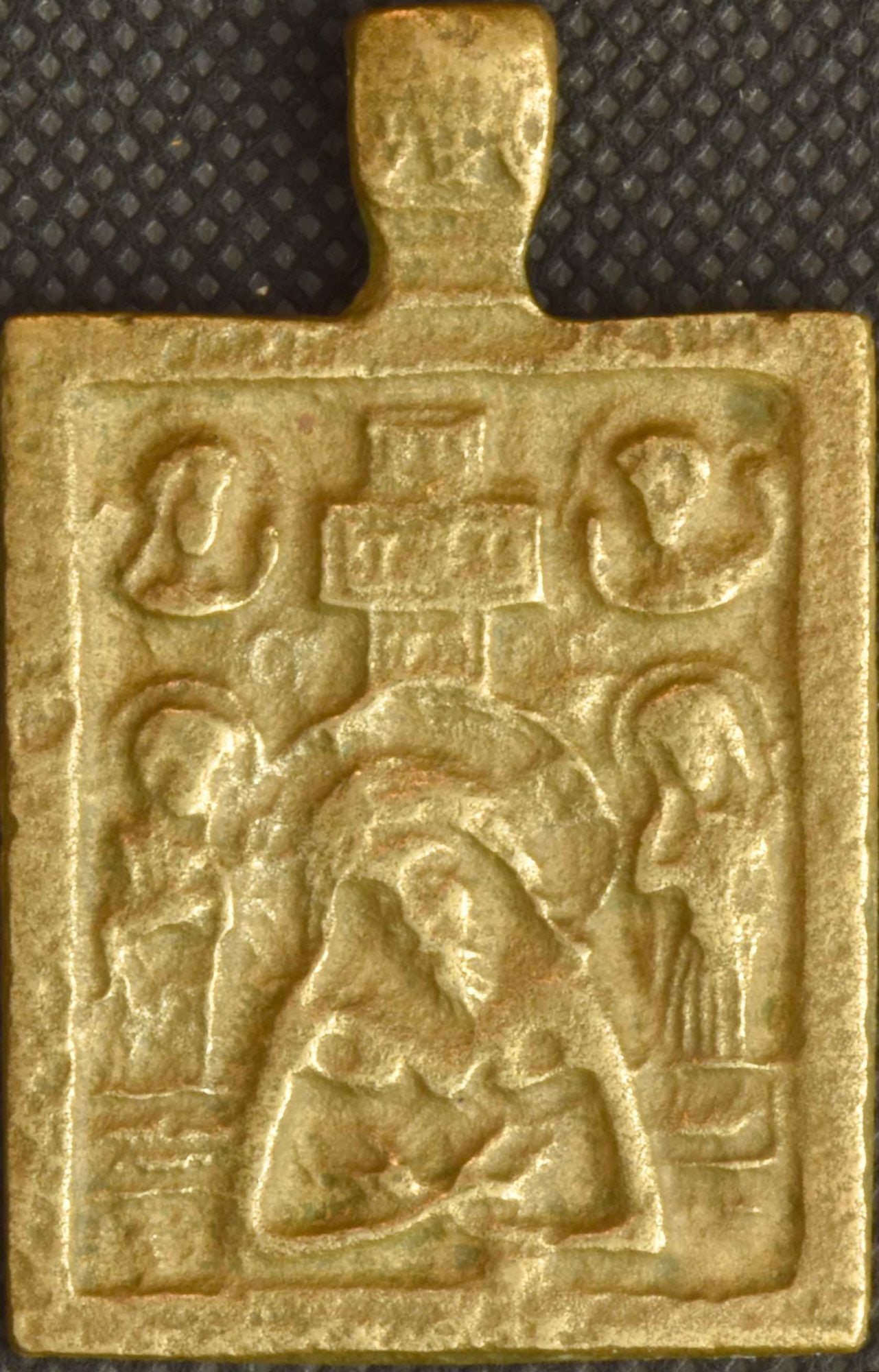 Russian icon "Don't Weep for Me, Mother". - Russia, 19th century. - 3,6x5,5 cm.: Russian icon "Don't Weep for Me, Mother". - Russia, 19th century. - 3,6x5,5 cm. Brass. Cast in relief.