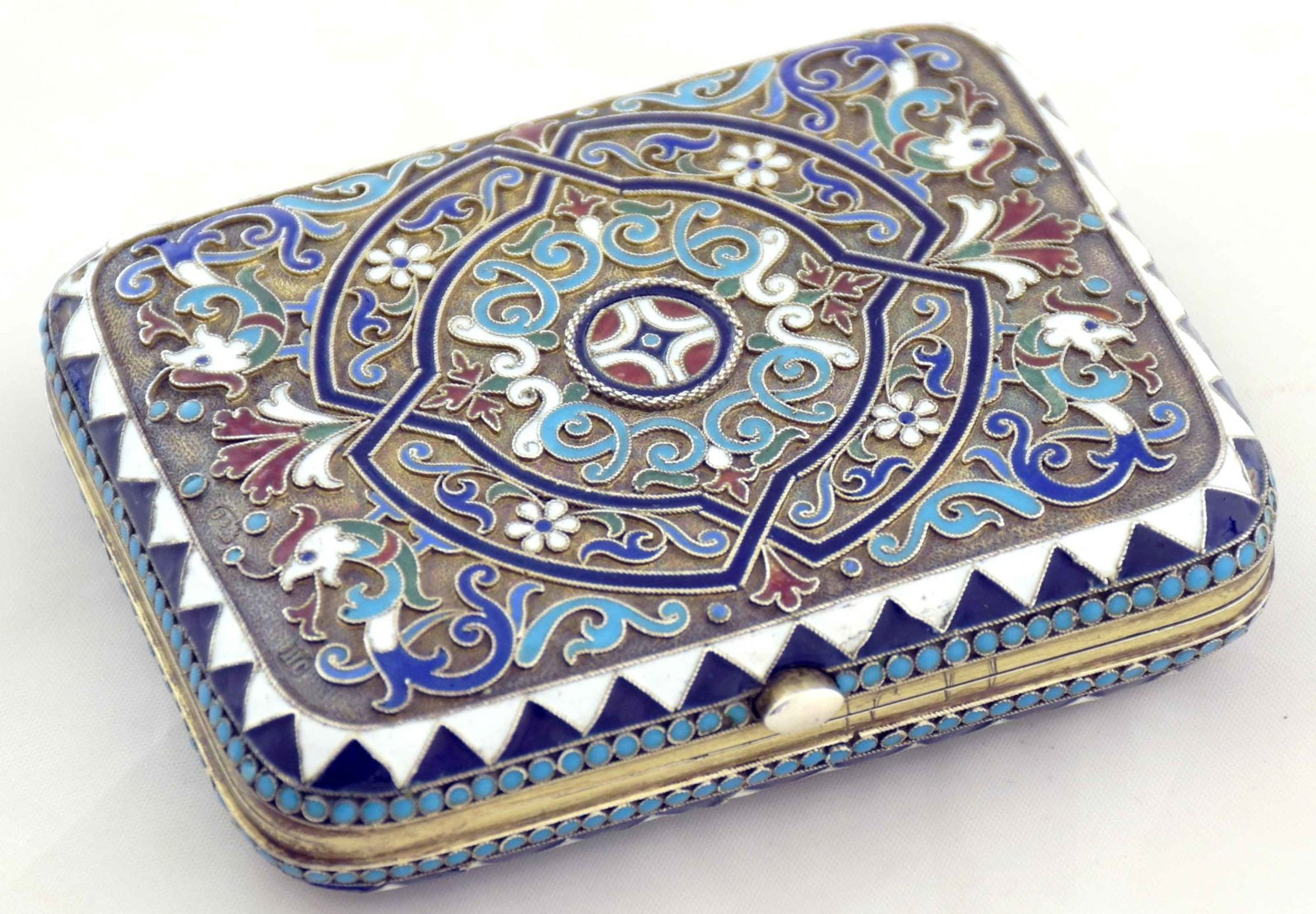 [Russian]. Silver cigarette case with enamels. - Russia, 19th century. - 6x7,5x2 cm. Weight: 118 g. (1 of 5)