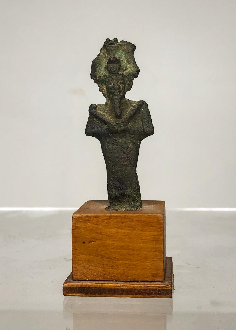 ANCIENT EGYPTIAN BRONZE FIGURE OF OSIRIS: 21st-25th Dynasty. 1070-712 B.C. Provenance: E-x private NY collector. Total height: 3.5 inches Height: 2.25 inches