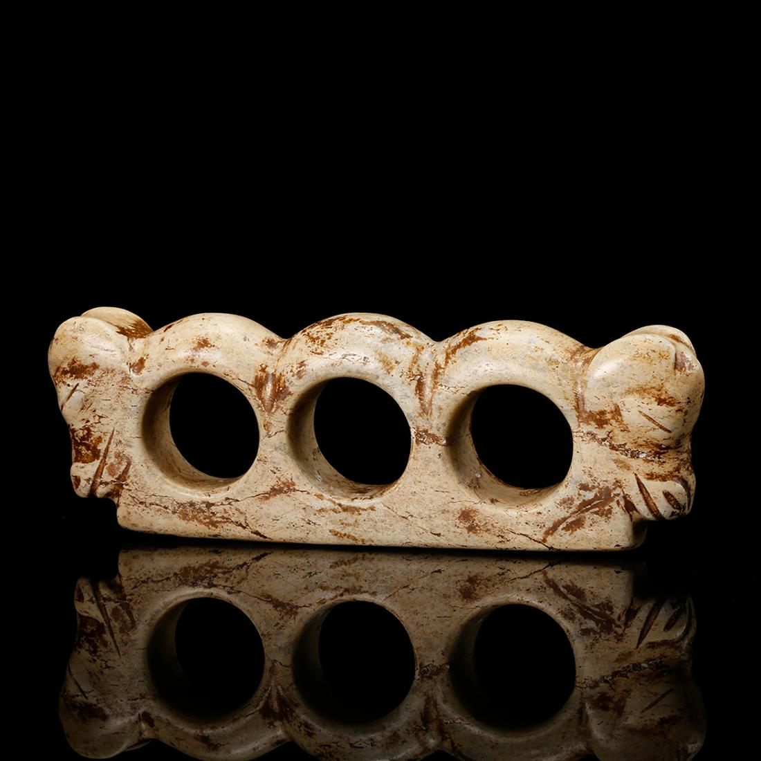 CHINESE ARCHAIC JADE PENDANT (1 of 6)