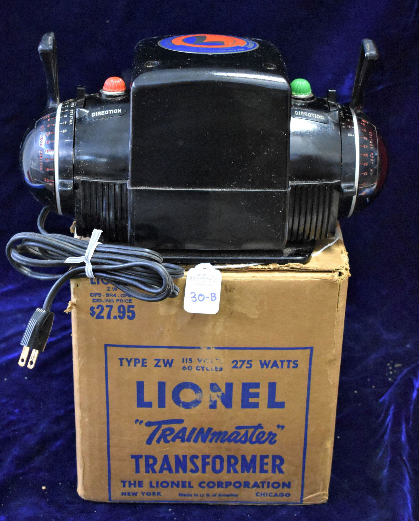 Lionel Trainmaster Transformer in Original Box (1 of 6)