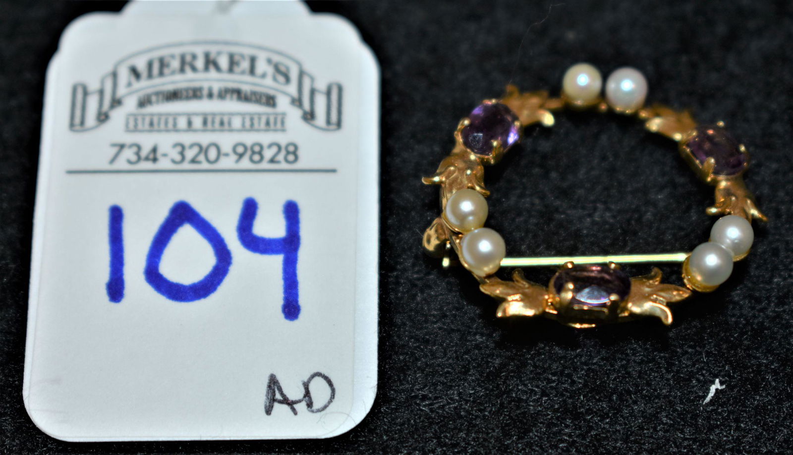 14K Gold Round Brooch with Amethyst and pearls (1 of 4)