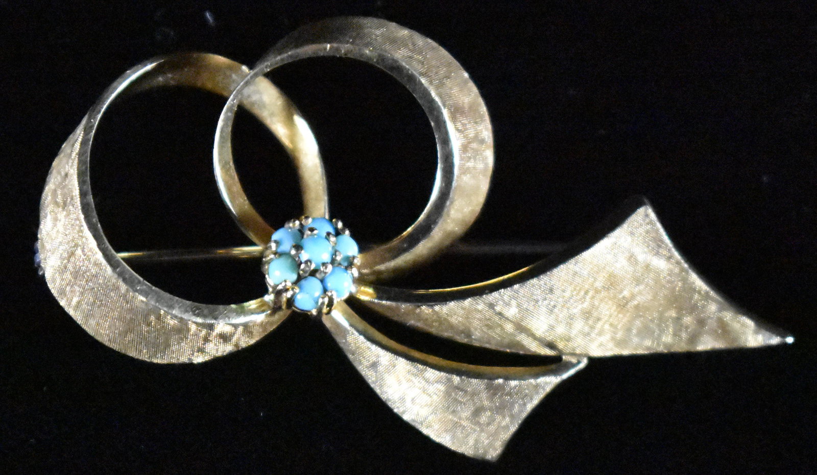 18k Gold Italy Brooch W/ 7 Blue Stones (1 of 5)
