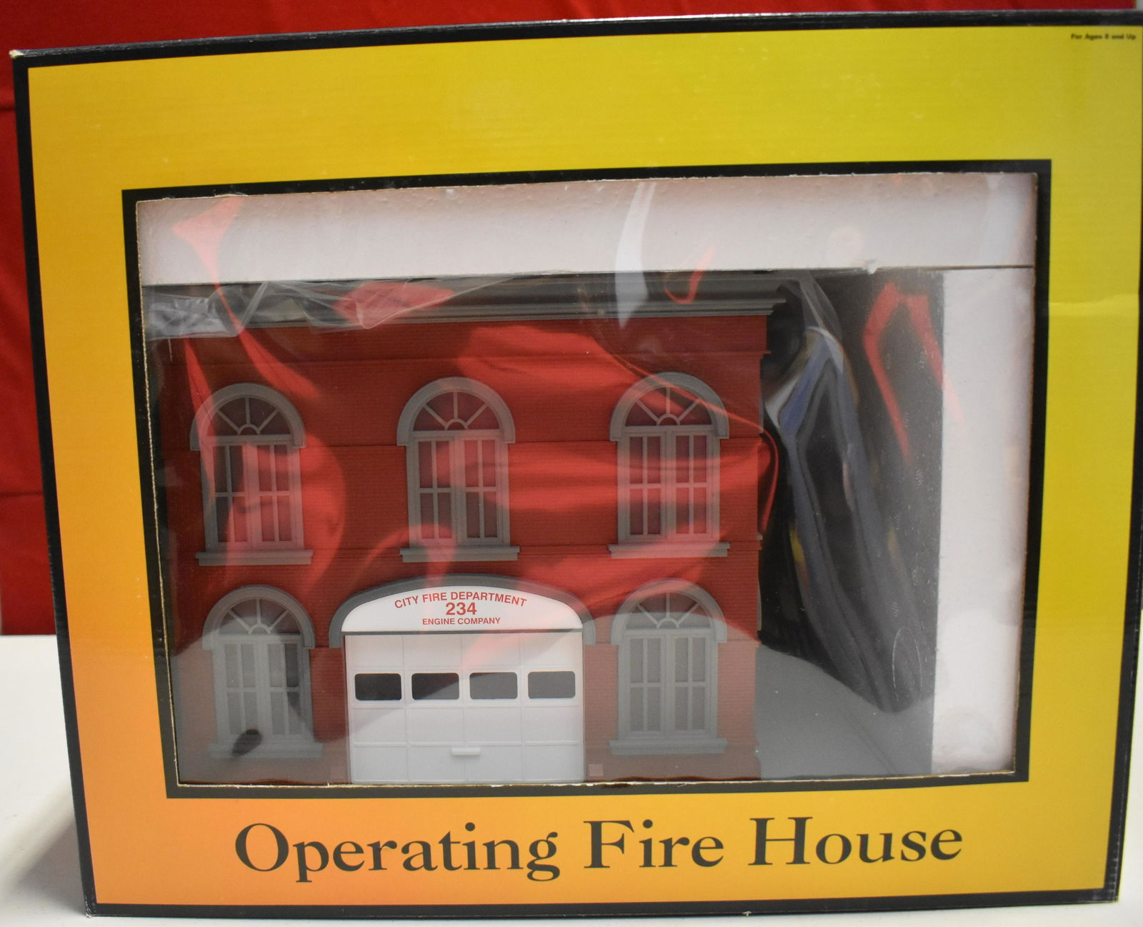 M.T.H Electric Trains Operating Fire House 30-9102 (1 of 1)