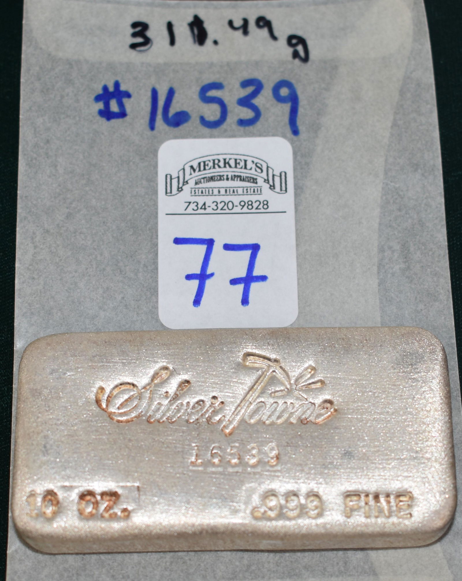 Silvertowne  .999 Fine Silver 10 Troy Ounces Bar (1 of 2)