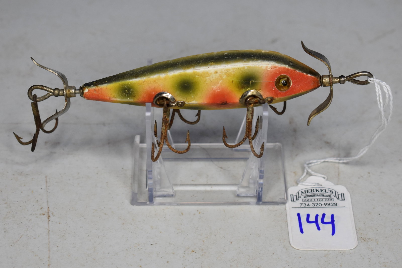 Heddon Dowagiac 5-Hook #1400 (Rare Hardware Configuration) Fishing Lure: Heddon Dowagiac 5-Hook #1400 (Rare Hardware Configuration) Fishing Lure. See attached photos