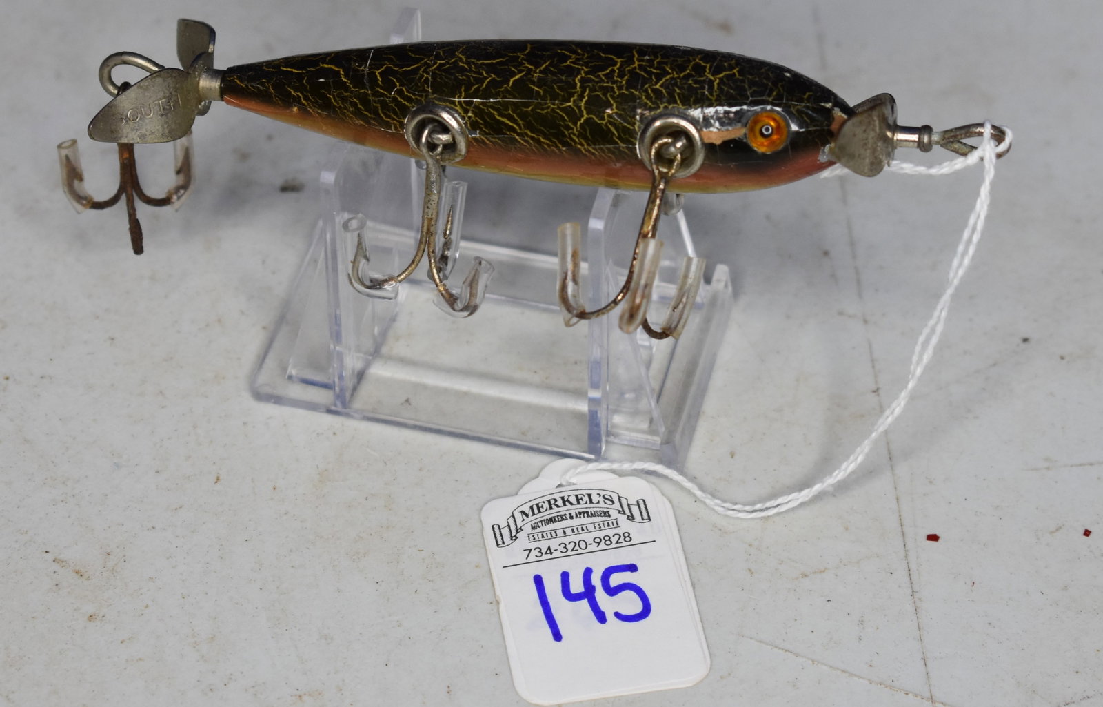 5 Hook Glass Eyed Lure W/ Crackle Back Finish: 5 Hook Glass Eyed Lure W/ Crackle Back Finish. See attached photos