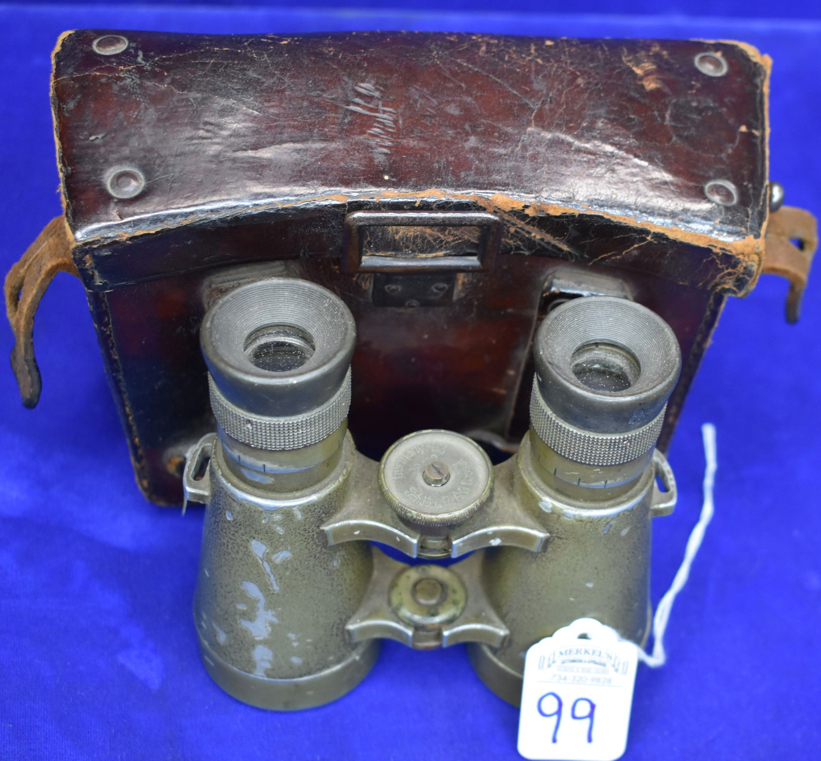 WWI German Model 08 Binoculars in Original Leather Case. (1 of 5)