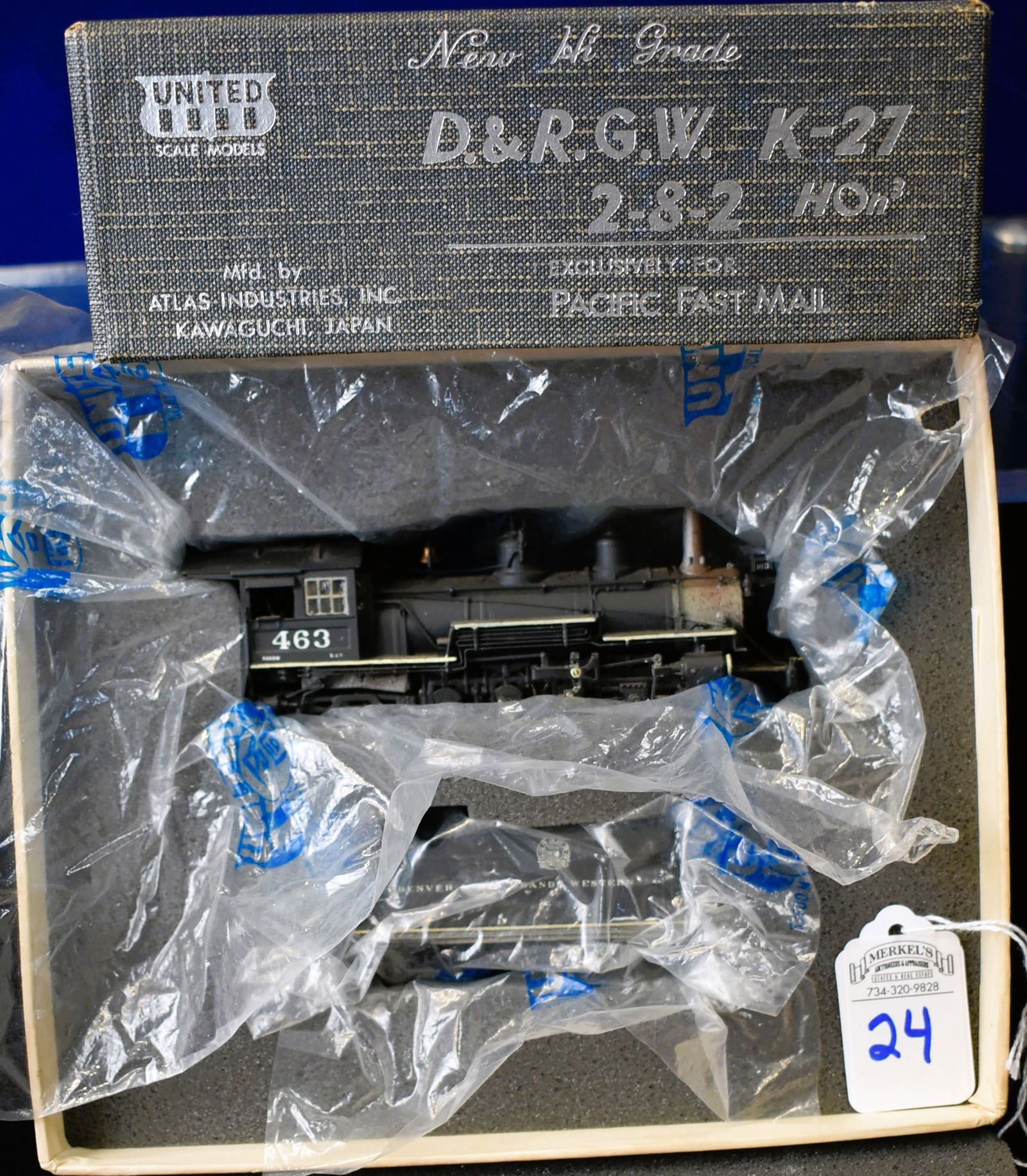 United Scale Models - Scale Model Locomotive Painted - Engine #463 - Rio Grande (1 of 4)