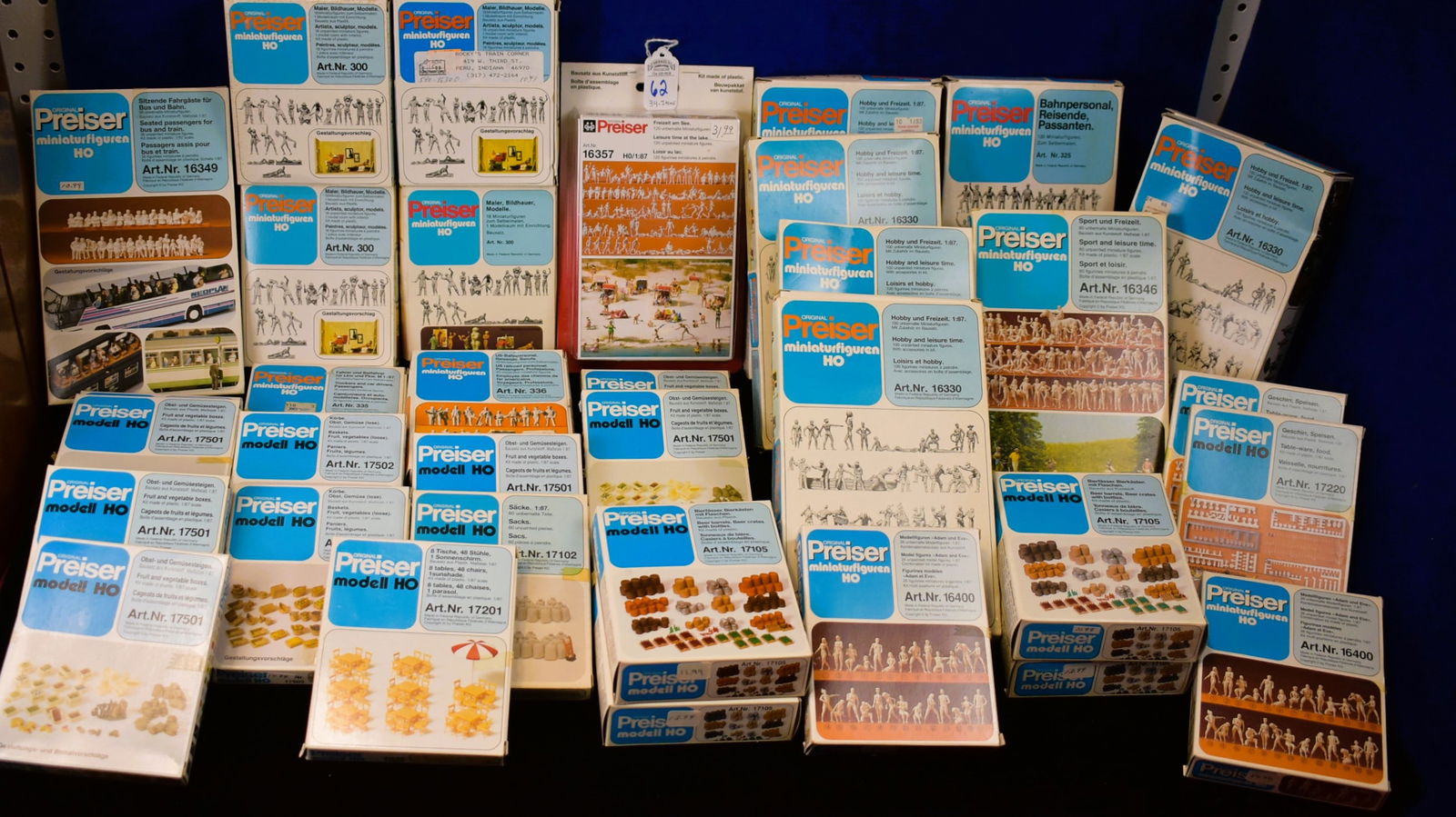 Original Preiser Miniaturfiguren.  - 34 Various Pieces (1 of 3)
