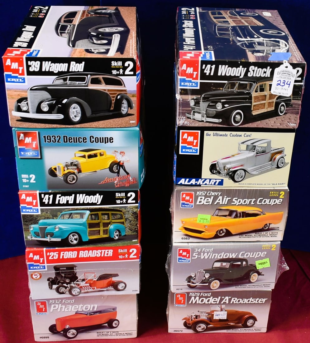 Lot of 10 AMT Model Car Kits. (1 of 2)