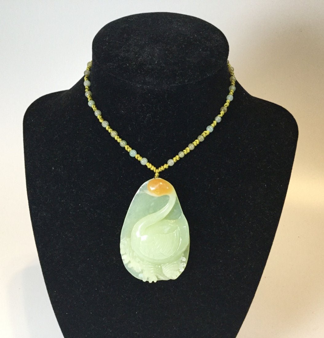 Chinese big carved Nephrite jade necklace (1 of 3)