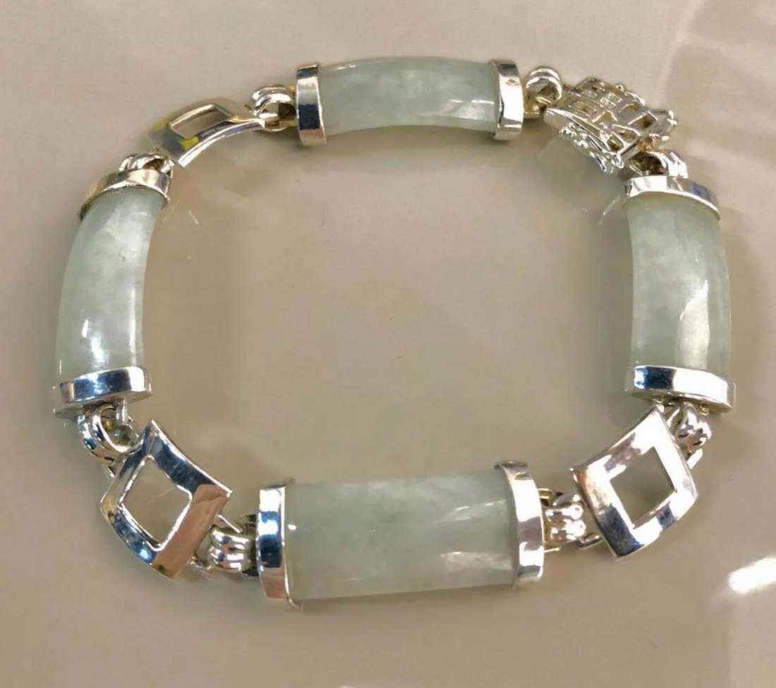 Vintage Jadeite jade sterling silver link bracelet (1 of 2)