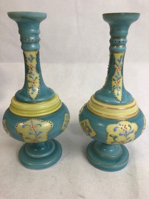 Pair Thomas Webb Vase: Pair Thomas Webb vase 25 cm high