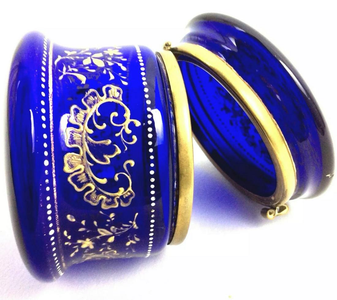 Moser Glass Dresser Jar Trinket Vanity Box: Description: Antique Moser Glass Dresser Jar Trinket Jewelry Vanity Box Cobalt Glass Enamel Painted Age: Victorian; Circa 1900 Size: 3.5" Diameter (9cm) and 3.5" High (9cm)