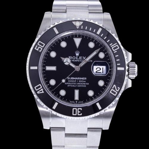 Rolex Submariner: Brand: Rolex Model: Submariner Case Size: 41mm Movement: Automatic Material: Stainless Steel Band Material: Stainless Steel Box: Yes Papers: Yes