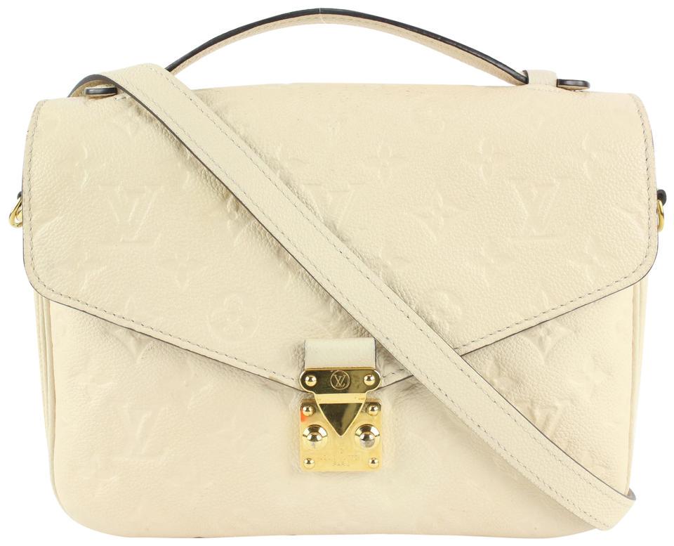pochette creme