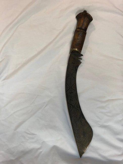 LARGE DAGGER WITH INSCRIPTION: Description: Large Dagger with patterns and Islamic inscription with wood handle. 51 CM length