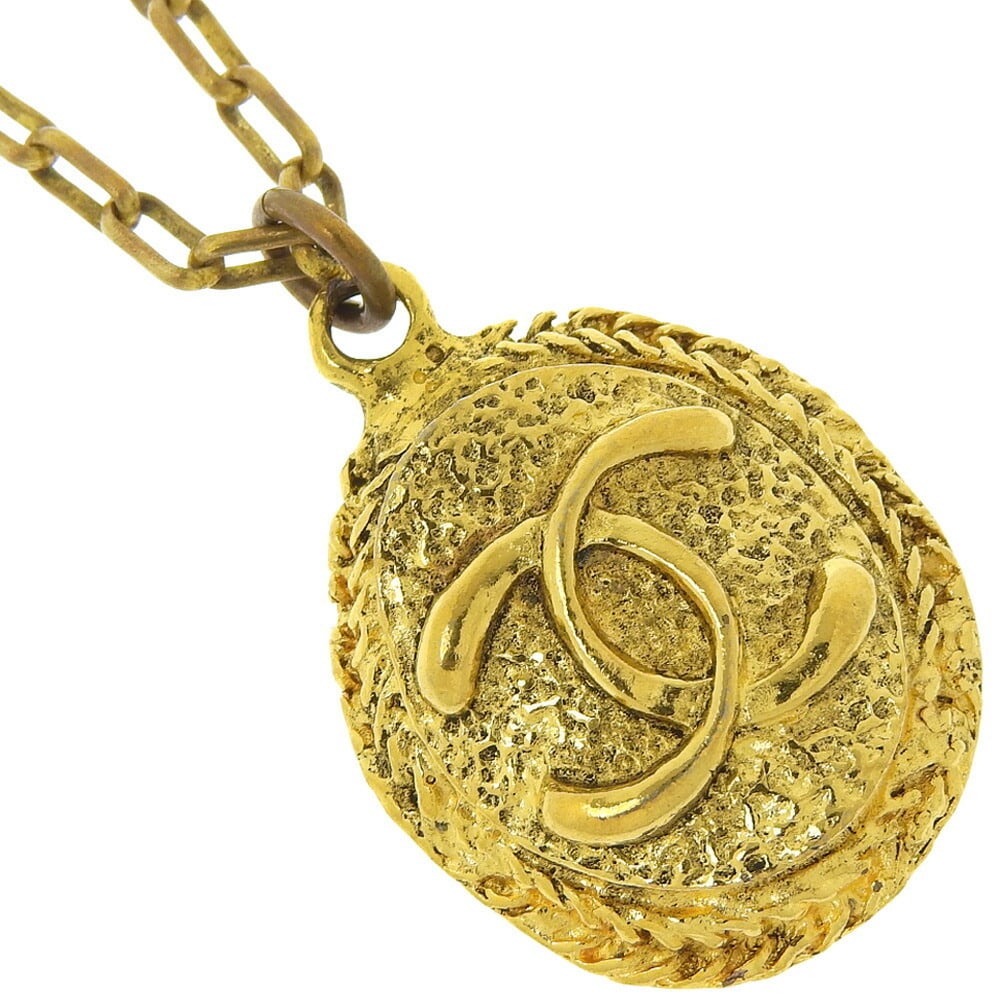 CHANEL COCOMARK VINTAGE GOLD PLATED NECKLACE: Brand: Chanel Material: Gold-plated Neck Circumference: 44 cm / 17.32'' Pendant Size: 32mm x 21mm / 1.25'' x 0.82''