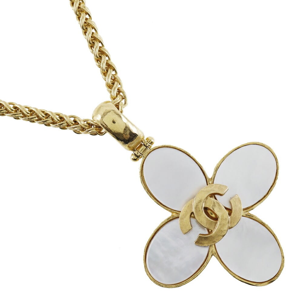 Chanel Necklaces Pendants for Sale at Auction Page 3