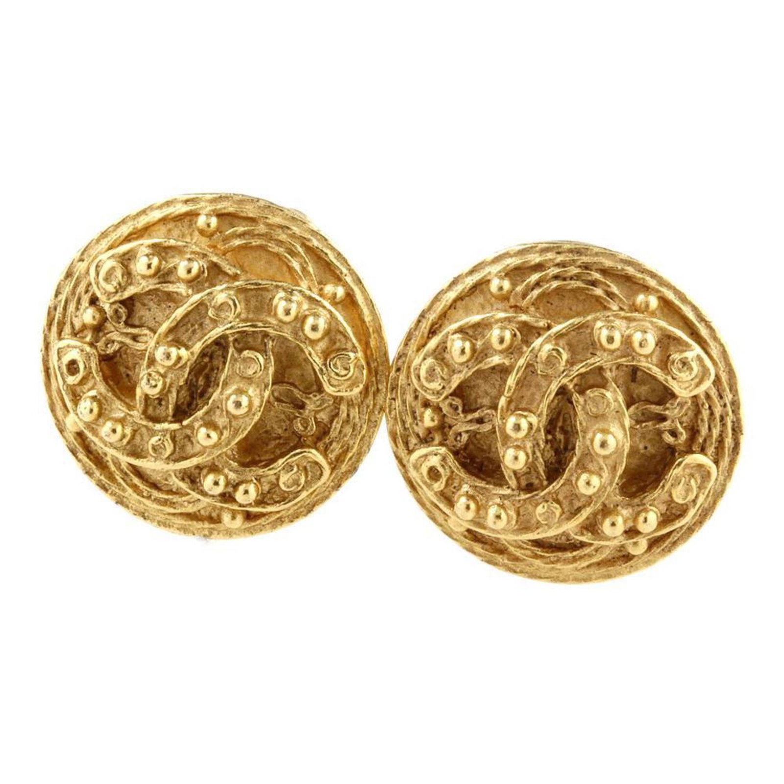 CHANEL HERE MARK LOGO GOLD PLATED STUD EARRINGS: Brand: Chanel Type: Stud earrings Material: Gold plating Season: Vintage Stone Size: 20.00mm x 20.00mm / 0.79'' x 0.79'' Accessories: Box