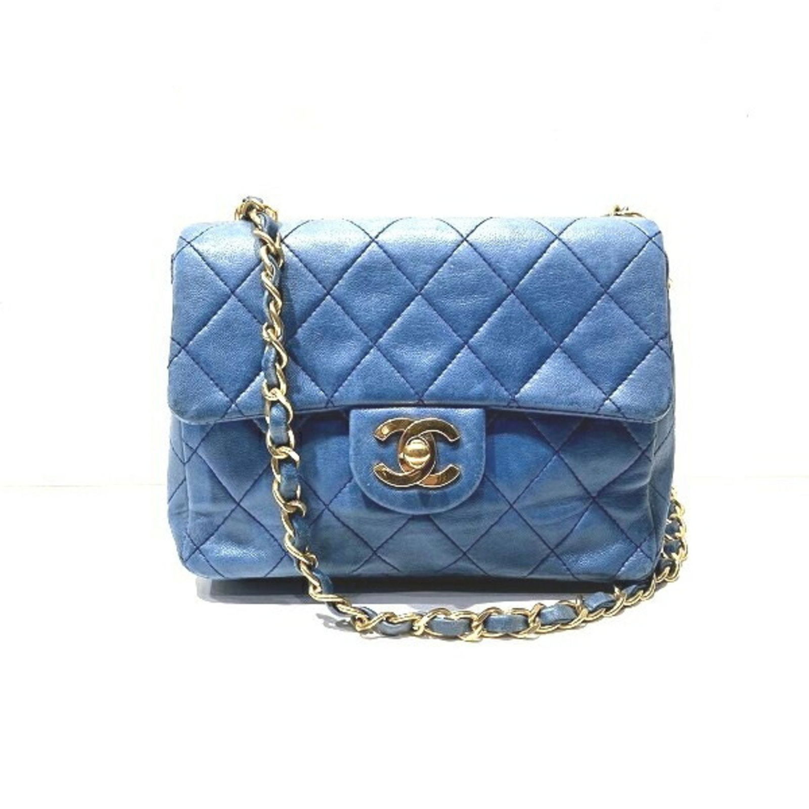 Chanel Matelasse Blue Mini Bag: Chanel Matelasse Blue Mini Bag Brand: Chanel Type: Shoulder bag Material: Leather Color: Blue Inner Pocket: Zipper pocket 1 Open pocket 1 Outer Pocket: Open pocket <