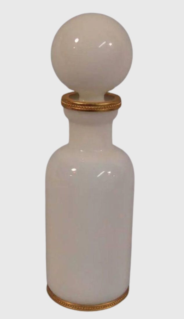 FINE ANTIQUE FRENCH OPALINE ART GLASS: Description: FINE ANTIQUE FRENCH OPALINE ART GLASSANTIQUE FRENCH OPALINE GLASS PERFUME BOTTLE. 18 CM height.