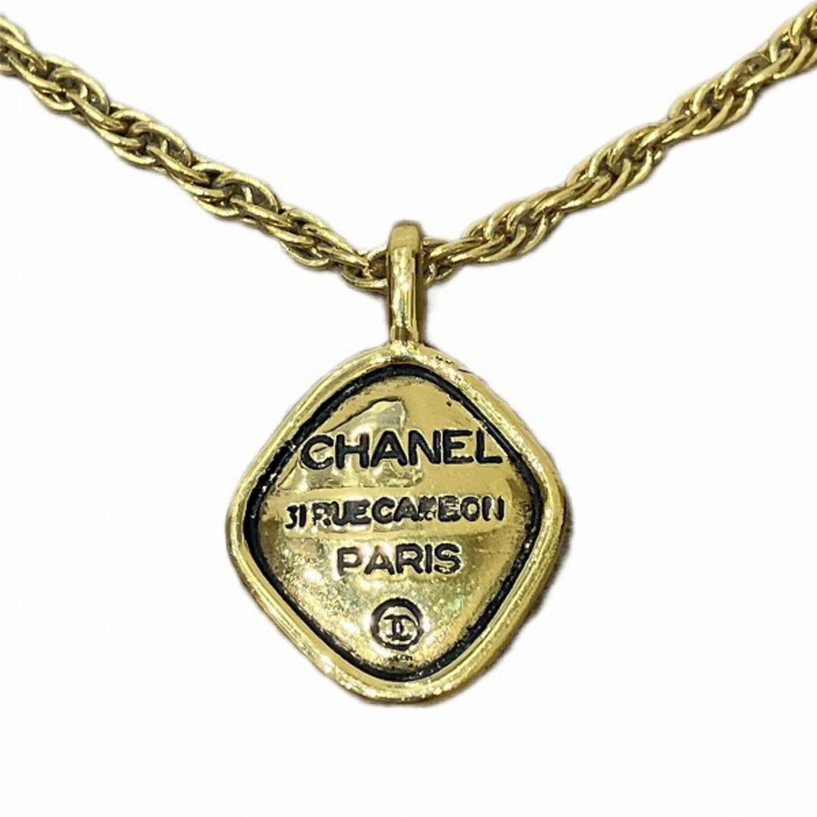 CHANEL CAMBON NECKLACE: Brand: Chanel Type: Necklace Neck Circumference: 40 cm / 15.74'' Pendant Size: 30mm x 20mm / 1.18'' x 0.78''
