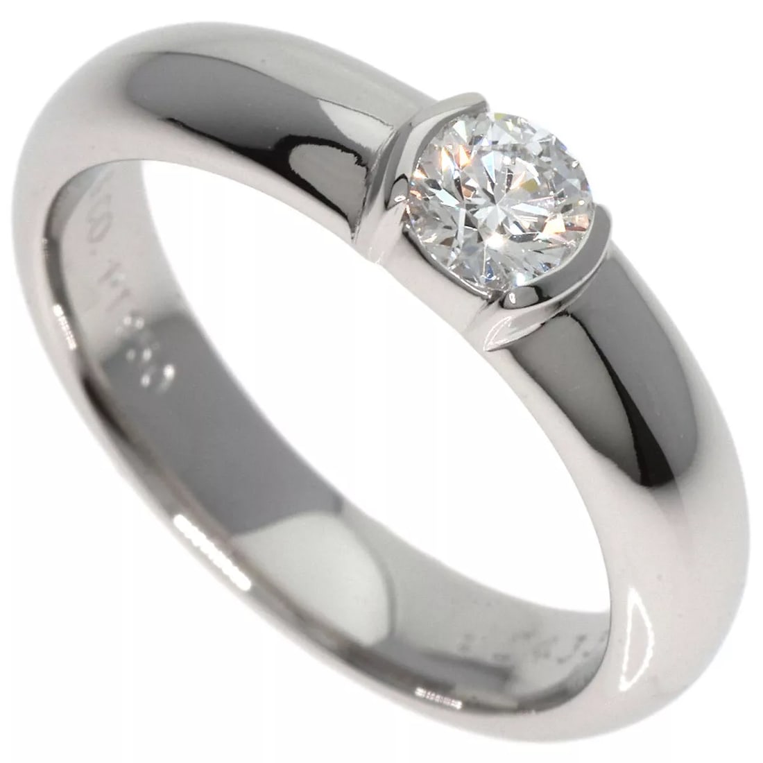 TIFFANY&CO. RING DOTS SOLITAIRE DIAMOND PLATINUM: TIFFANY&Co. Ring Dots Solitaire Diamond Platinum Brand: TIFFANY&Co Type: Ring Material: Platinum PT950 Color: None Size: 5 Accessories: None Accessories Notice: When purchasing pre-owned