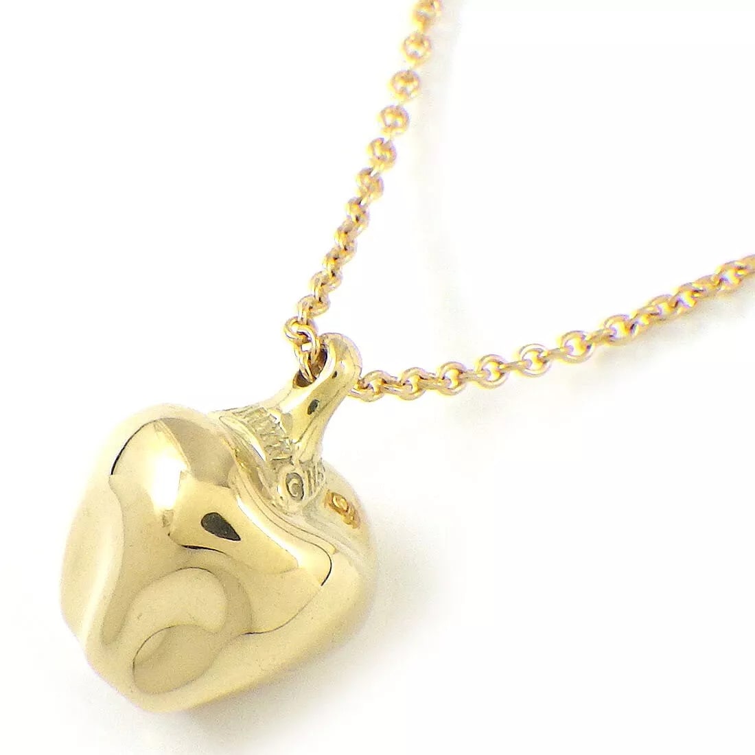 Tiffany & Co. Necklace Apple Motif Fruits Elsa Peretti: Tiffany & Co. Necklace Apple Motif Fruits Elsa Peretti Brand: Tiffany & Co. Type: Necklace Material: 750(18K) Yellow Gold Color: None Size: Chain Length : 16.18"(inches) / 41.1cm, Pendant Top Size : W
