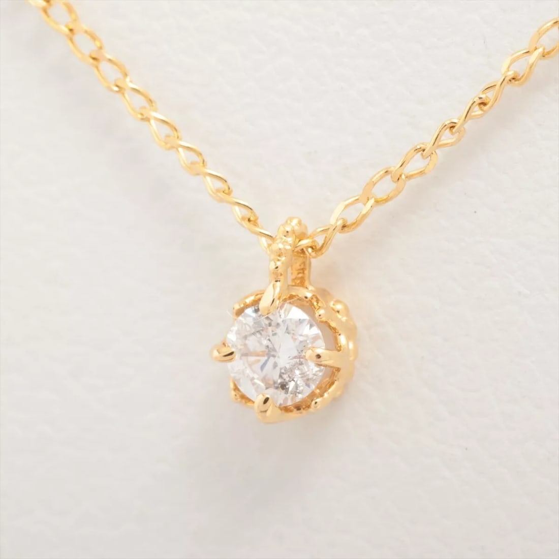 AGET DIAMOND NECKLACE K18: aget diamond Necklace K18 Brand: aget Type: Necklace Material: None Color: None Size: Chain length:45.7 Accessories: None Accessories Notice: When purchasing pre-owned goods, please refer