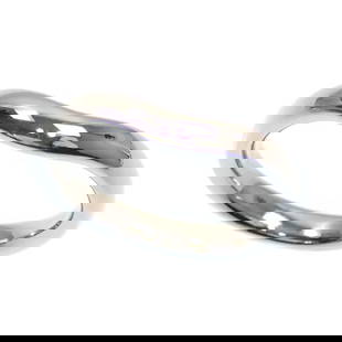 TIFFANY CURVED BAND RING FOR WOMEN, PT950: Tiffany Curved Band Ring for Women, Pt950 Brand: Tiffany Type: Band ring Material: Platinum 950 Color: Platinum Size: 6 - 6.25 Accessories: None Accessories Notice: When purchasing pre-owned