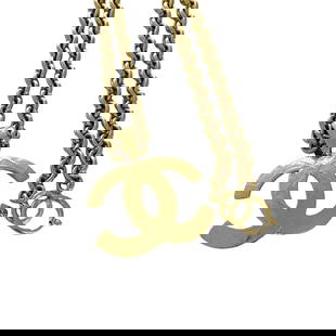 CHANEL 94P COCO MARK CHAIN NECKLACE PENDANT: CHANEL 94P Coco Mark Chain Necklace Pendant Brand: Chanel Type: Necklace Material: Gold plating Color: Gold Size: Circumference 80 cm / 31.49'' ,Pendant Size 60mm x 55mm / 2.36'' x 2.16'' 