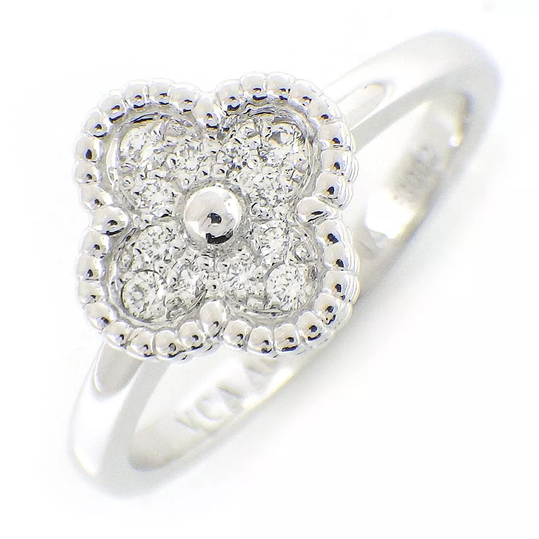 VAN CLEEF & ARPELS RING SWEET ALHAMBRA: Van Cleef & Arpels Ring Sweet Alhambra Brand: Van Cleef & Arpels Type: Ring Material: 750(18K) White Gold Color: None Size: 5 Accessories: None Accessories Notice: When purchasing pre-own