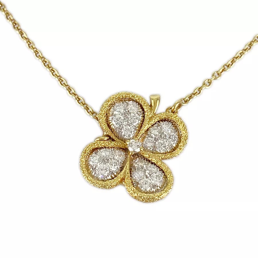 VAN CLEEF & ARPELS YELLOW GOLD NECKLACE: Van Cleef & Arpels Yellow gold Necklace Brand: Van Cleef & Arpels Type: Necklace Material: Yellow gold Color: Gold Size: Top size: 0.8"x0.8" Necklace total length: 15.2"-18.3" Accessories: None