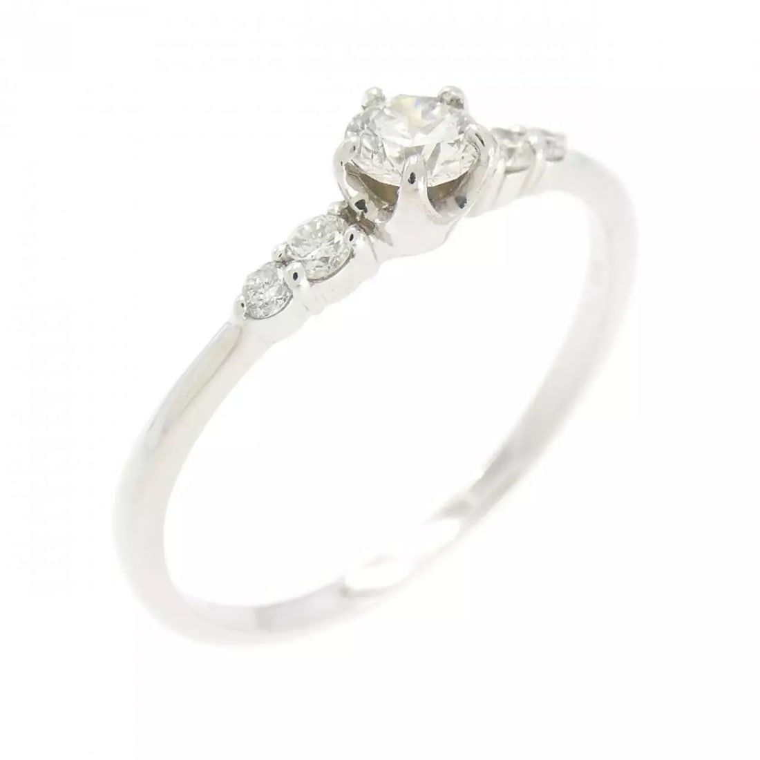 PT DIAMOND RING: PT Diamond Ring Brand: Unbranded Type: Ring Material: Platinum Color: None Size: 7-7.5 Accessories: None Accessories Notice: When purchasing pre-owned goods, please refer to the photos of