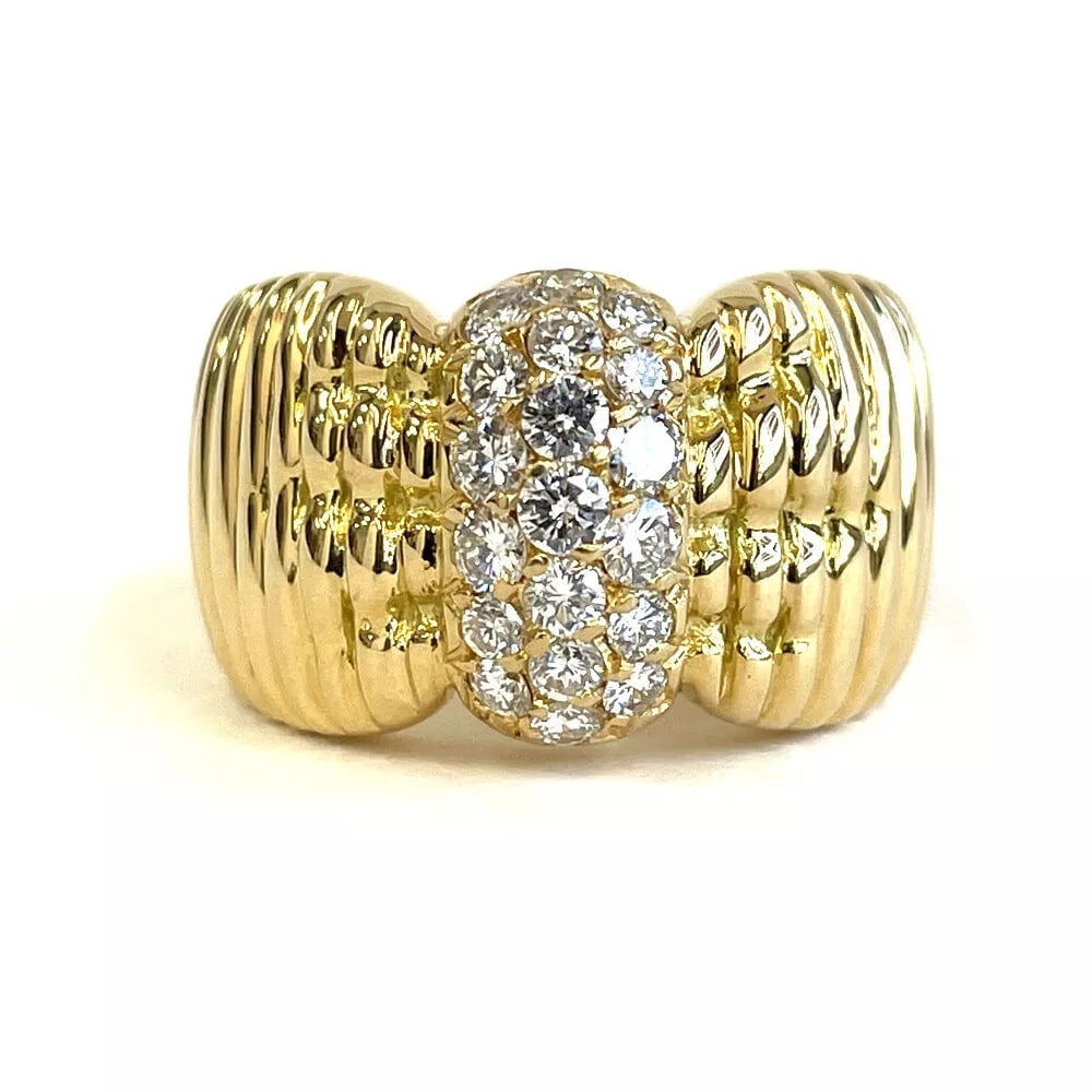 VAN CLEEF & ARPELS K18YG DIAMOND RING: Van Cleef & Arpels K18YG Diamond Ring Brand: Van Cleef & Arpels Type: Ring Material: K18 diamond Color: Yellow Gold Size: 5-5.5 Accessories: None Accessories Notice: When purchasing pre-o