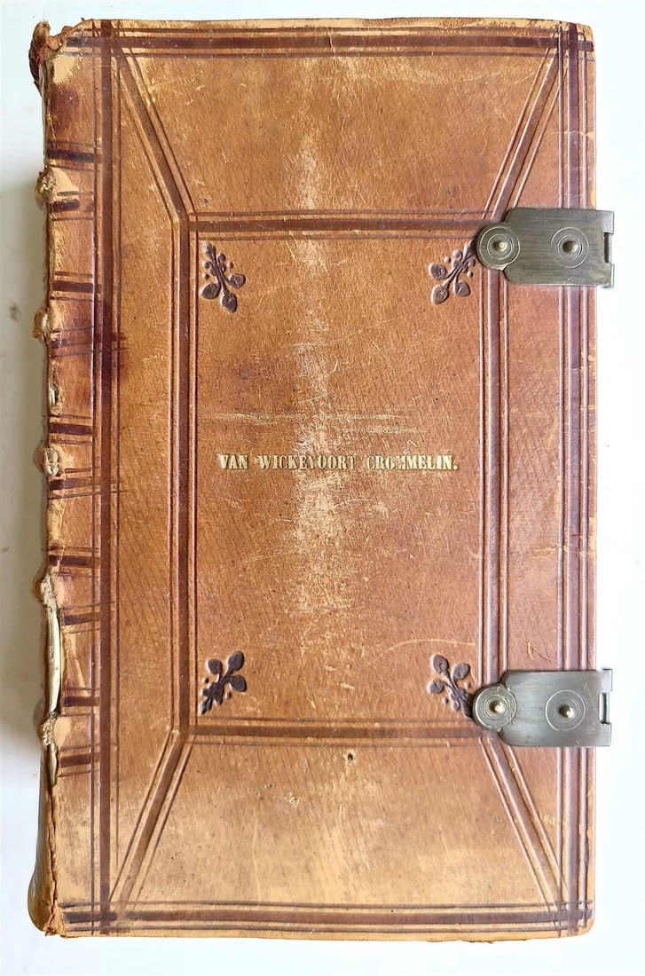 BIBLE IN DUTCH, 1867, WITH A LOVELY LEATHER BOUND: Year/Century: 19th century Language: Dutch Subject: Religion & Spirituality Binding: Leather Description: [Neerlandica Biblia]Biblia, which is composed of gantsche Heylige Schrifture, refers to all of